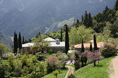 Treanto Nafpaktos Boutique Hotel, Μονή Παναγίας Αμπελακιώτισσας, Θρησκευτικός Τουρισμός